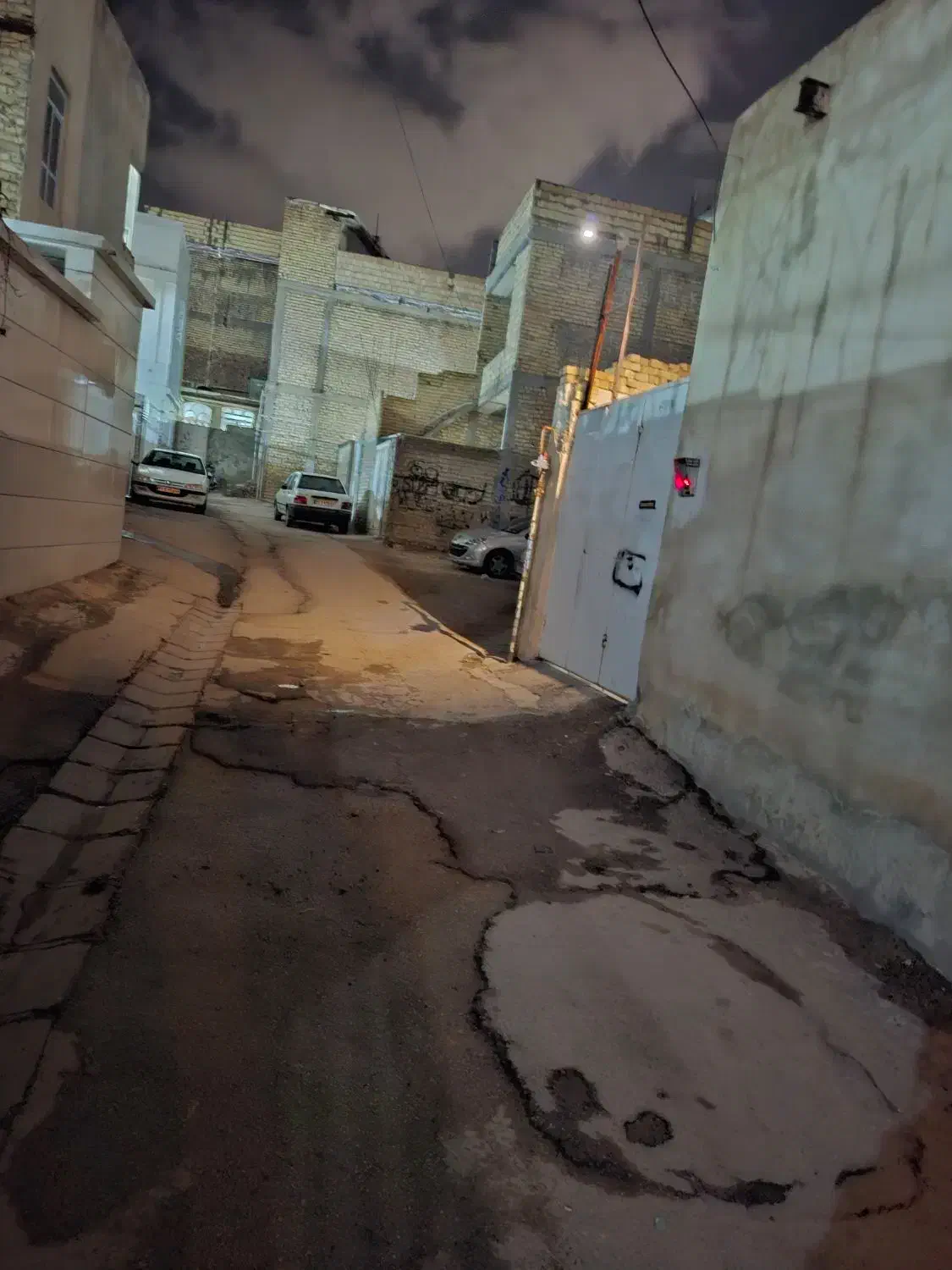 خانه منزل مسکونی|فروش خانه و ویلا|شیراز, شهدای شهرک سعدی|دیوار