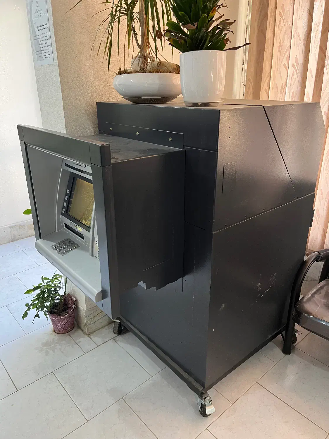 دستگاه خودپرداز ( ATM )|فروشگاه و مغازه|شاهینشهر, پاسداران|دیوار