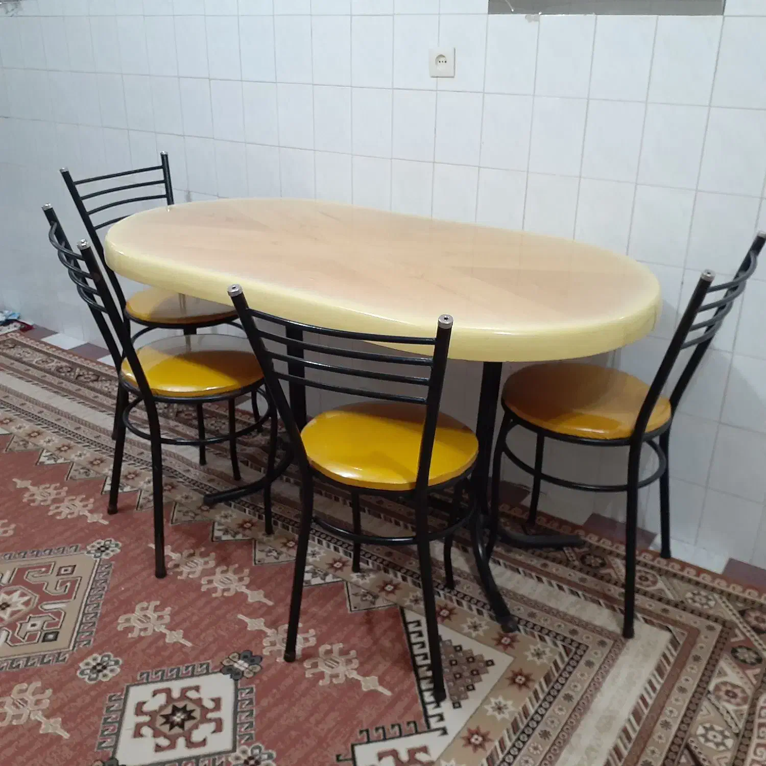 میز ناهار خوری|میز و صندلی غذاخوری|شهرکرد, |دیوار