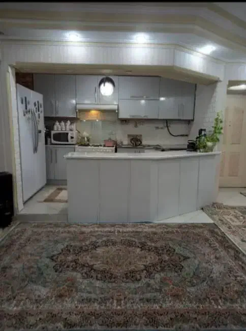 ۷۷ متری/رو به نما/نما تراورتن/ساختمان کم عمر|فروش آپارتمان|اندیشه, شهرک کوثر|دیوار