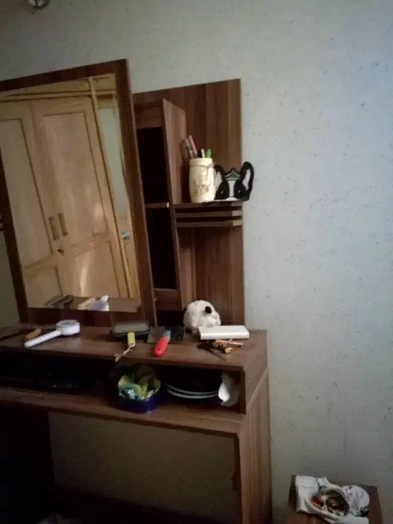 تخت خواب و میز آرایش|تخت و سرویس خواب|اصفهان, کنگاز|دیوار