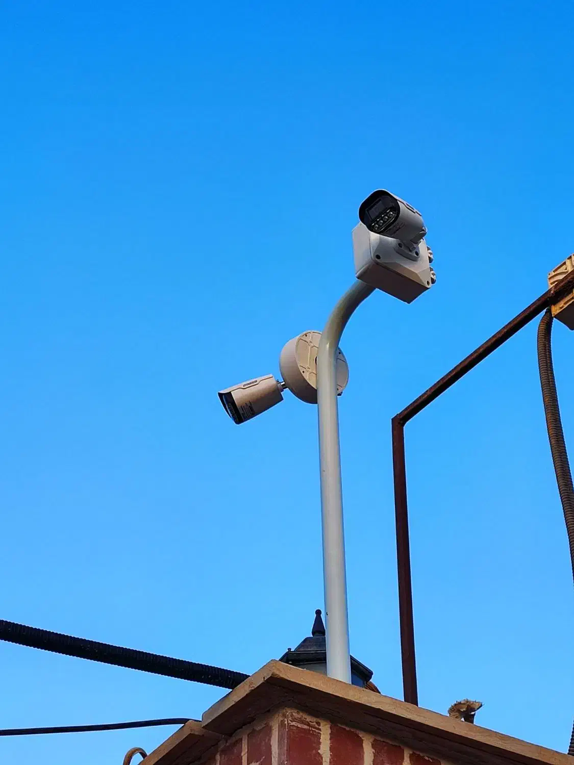 خدمات دوربین مداربسته|دوربین مداربسته|کاشان, سه راه پرورشگاه|دیوار