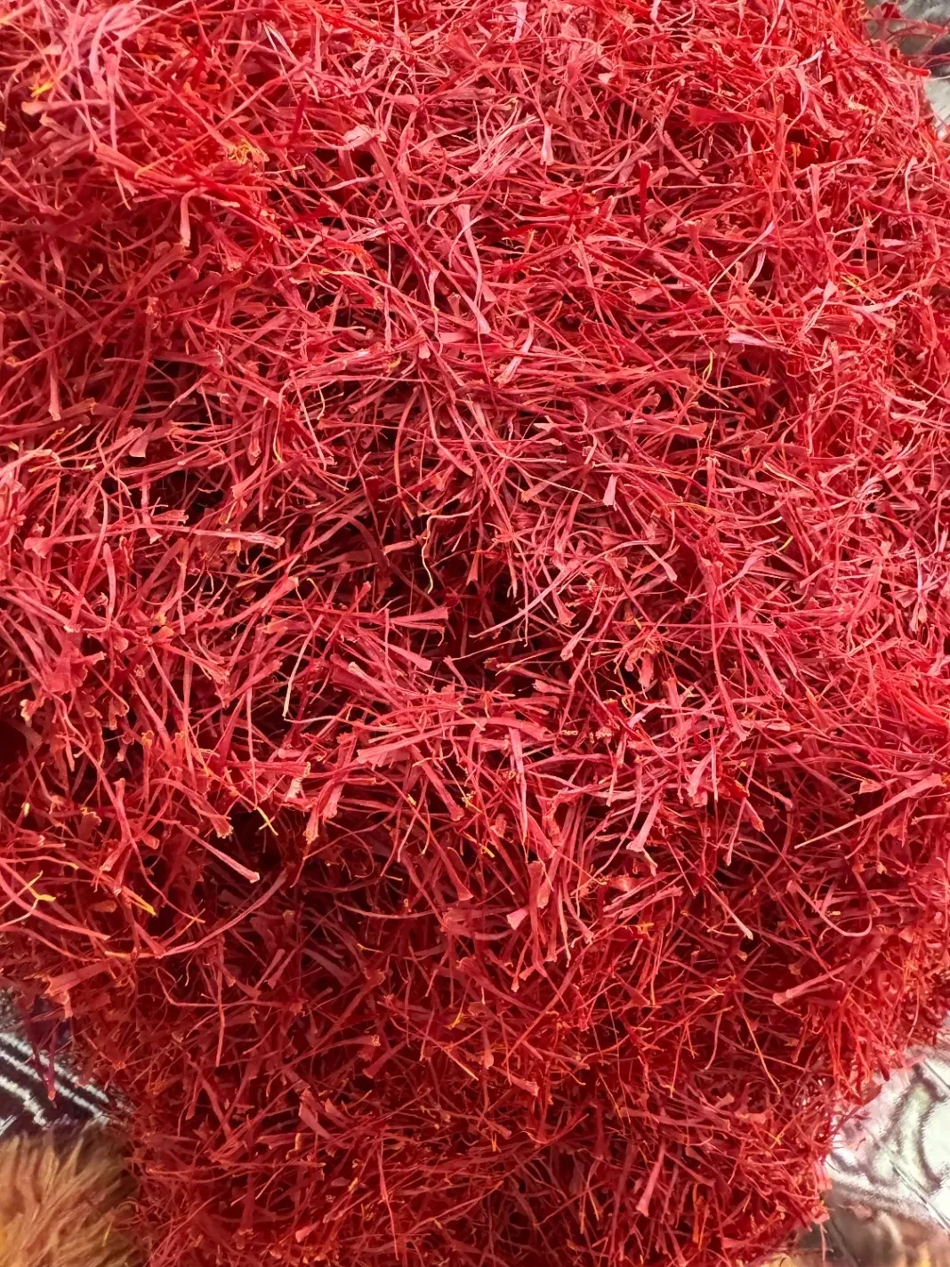 زعفران مرغوب و درجه یک|خوردنی و آشامیدنی|تهران, شهرک الهیه غرب|دیوار