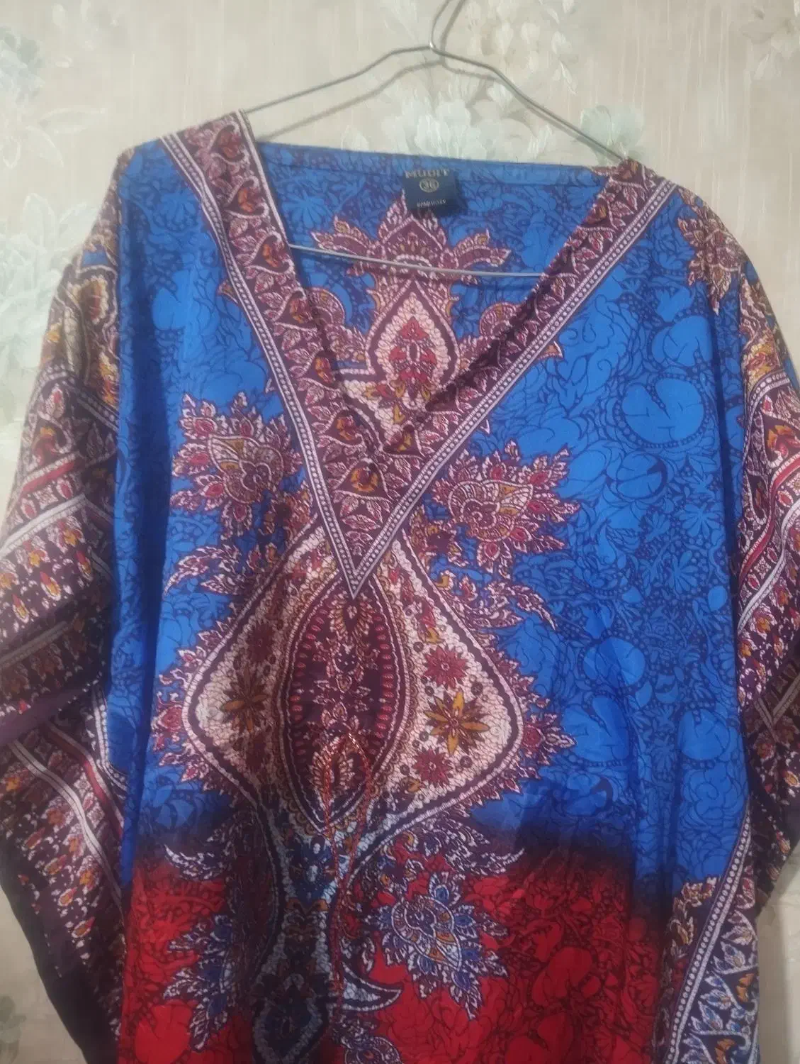 پانچ مخصوص جنوب گردی|لباس|شیراز, آزادگان|دیوار