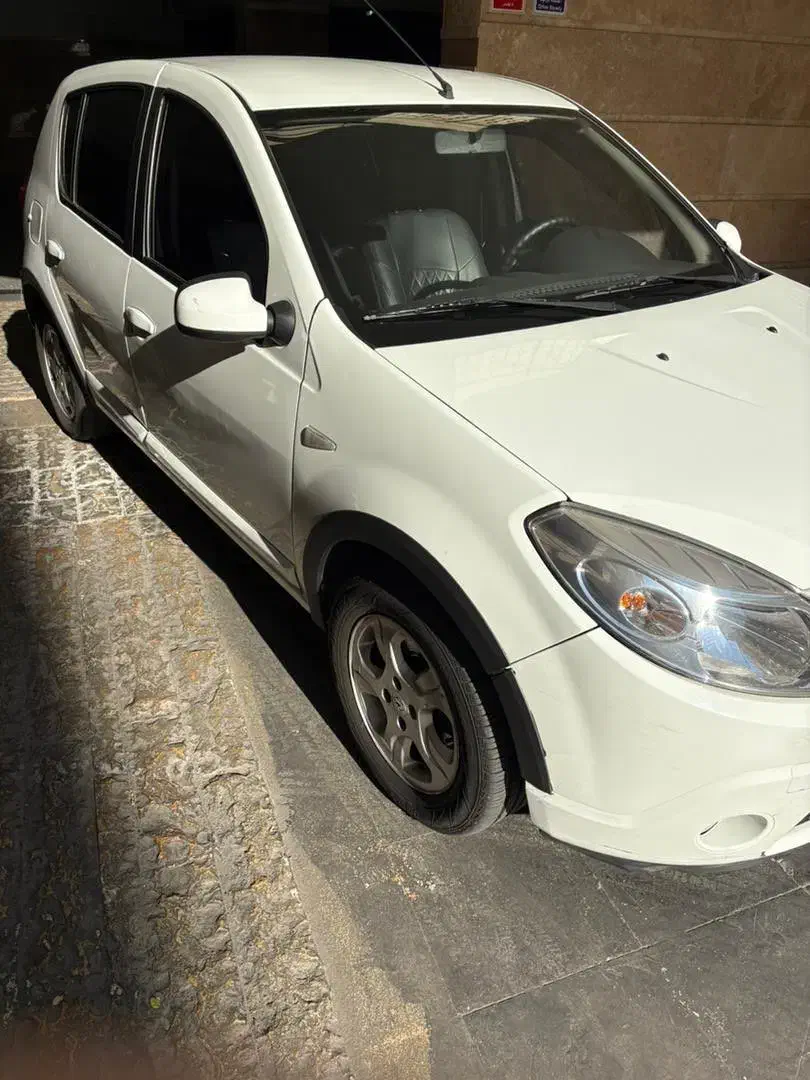 ساندرو مدل ۹۷|خودرو سواری و وانت|تهران, ازگل|دیوار