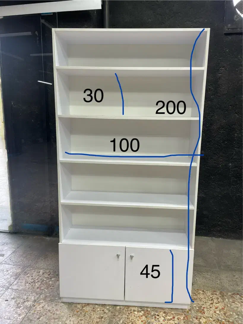 تعدادی کمد و ویترین|بوفه، ویترین، کنسول|پیربازار, |دیوار