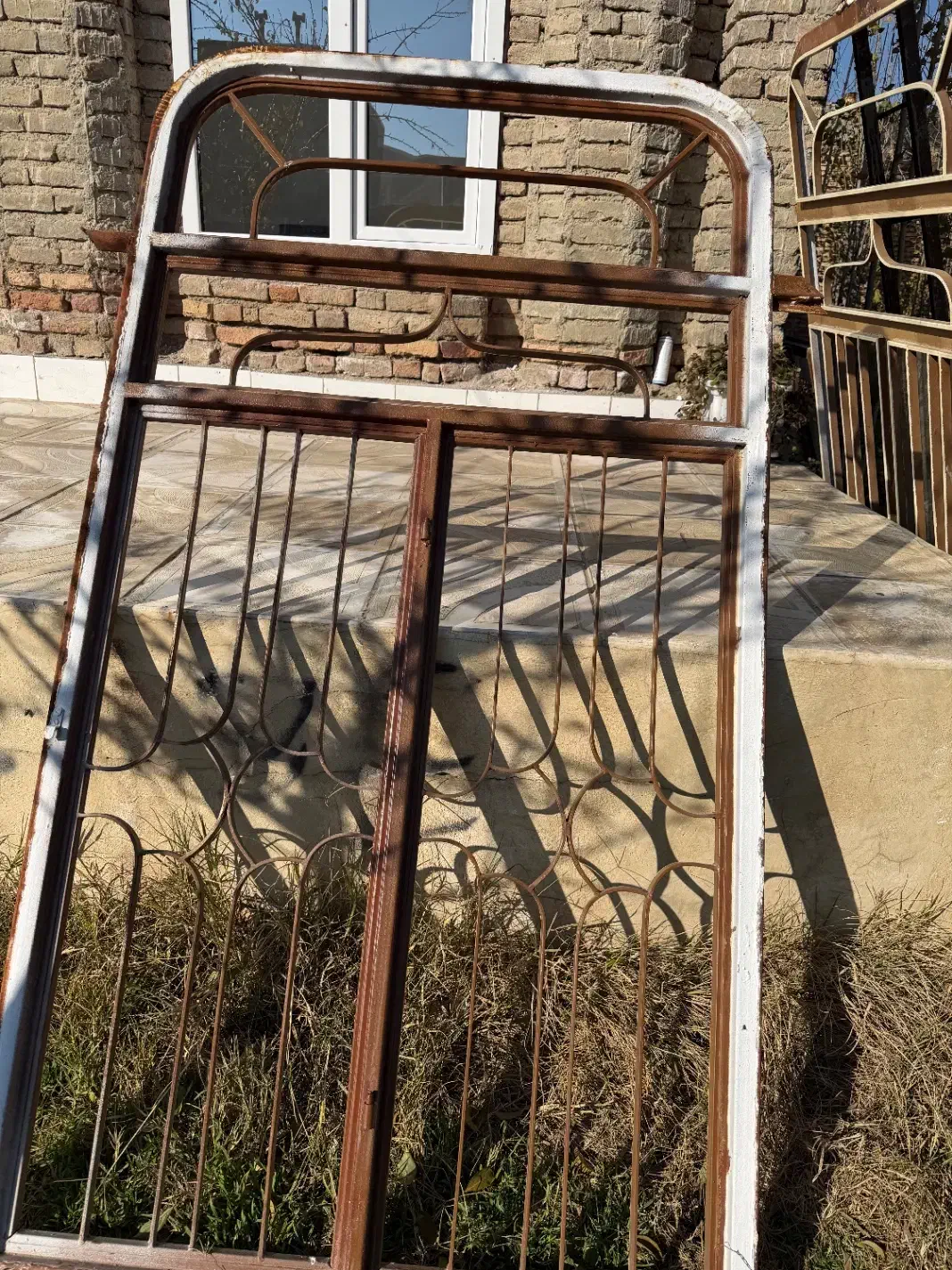 پنجره اهنی|مصالح و تجهیزات ساختمان|دره رود, |دیوار