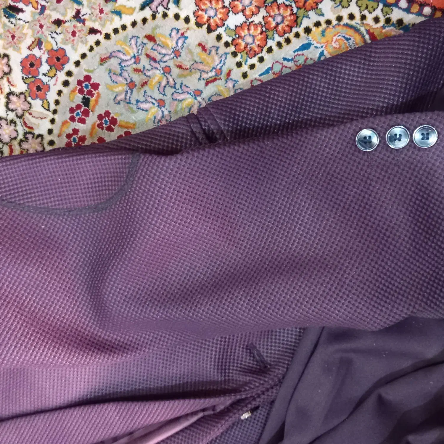 تعدادی لباس مردانه و زنانه در حد نو قیمت مناسب|لباس|قرچک, زیبا شهر|دیوار