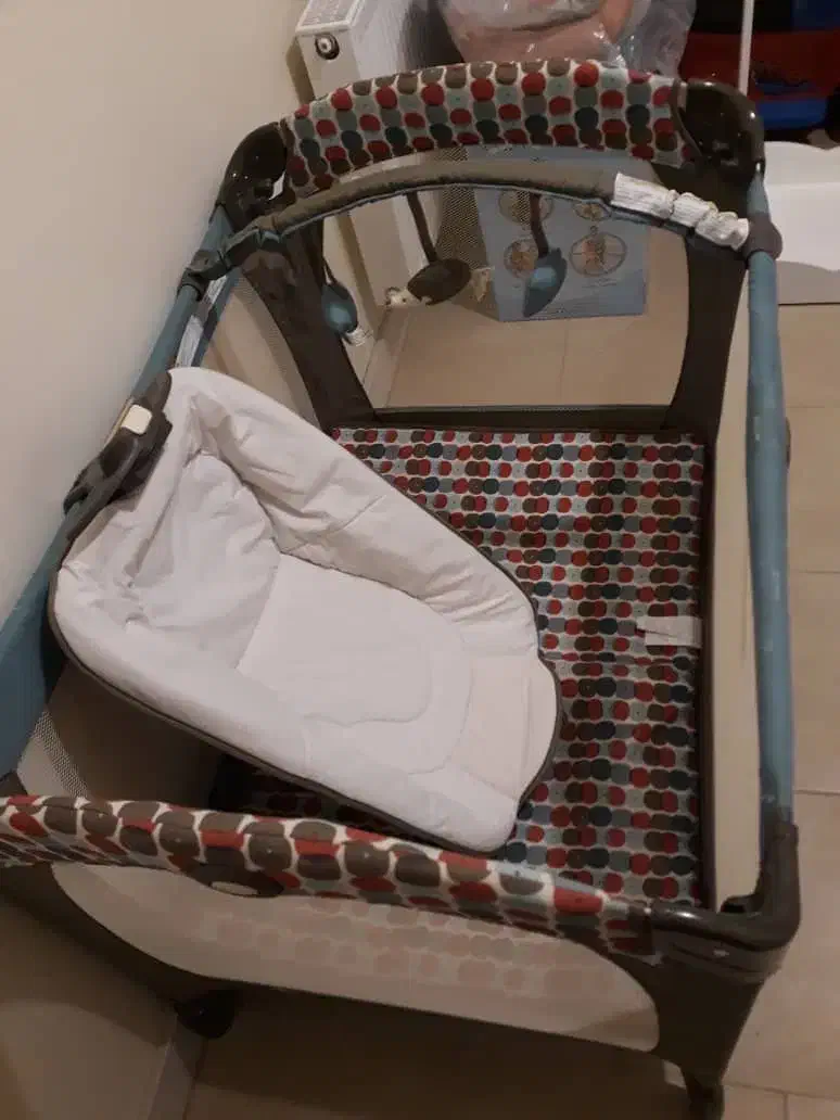 تخت کودک|تخت و صندلی بچه|شاهین‌شهر, فردوسی|دیوار