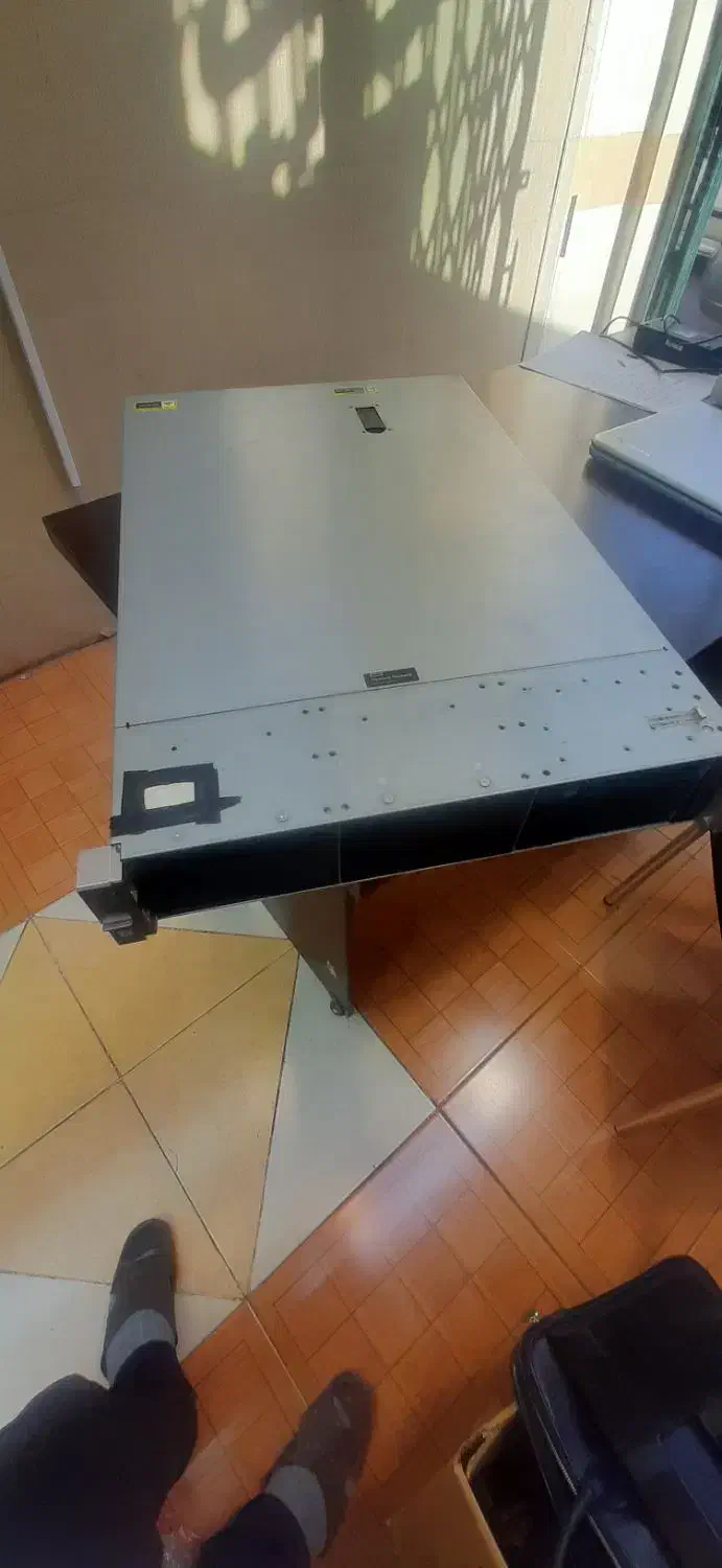 سرور hp dl380 g9|مودم و تجهیزات شبکه|قم, زنبیل آباد|دیوار