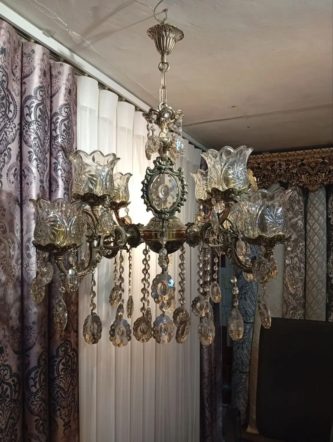 لوستر برنجی|لوستر و چراغ آویز|تبریز, |دیوار