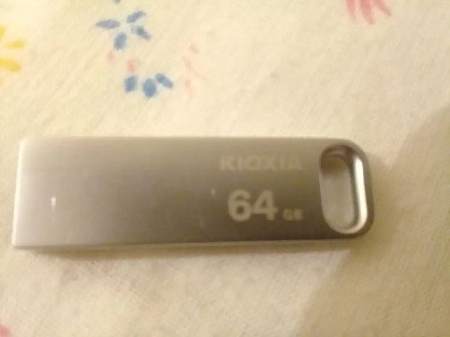 usb64gb|قطعات و لوازم جانبی رایانه|شوشتر, |دیوار