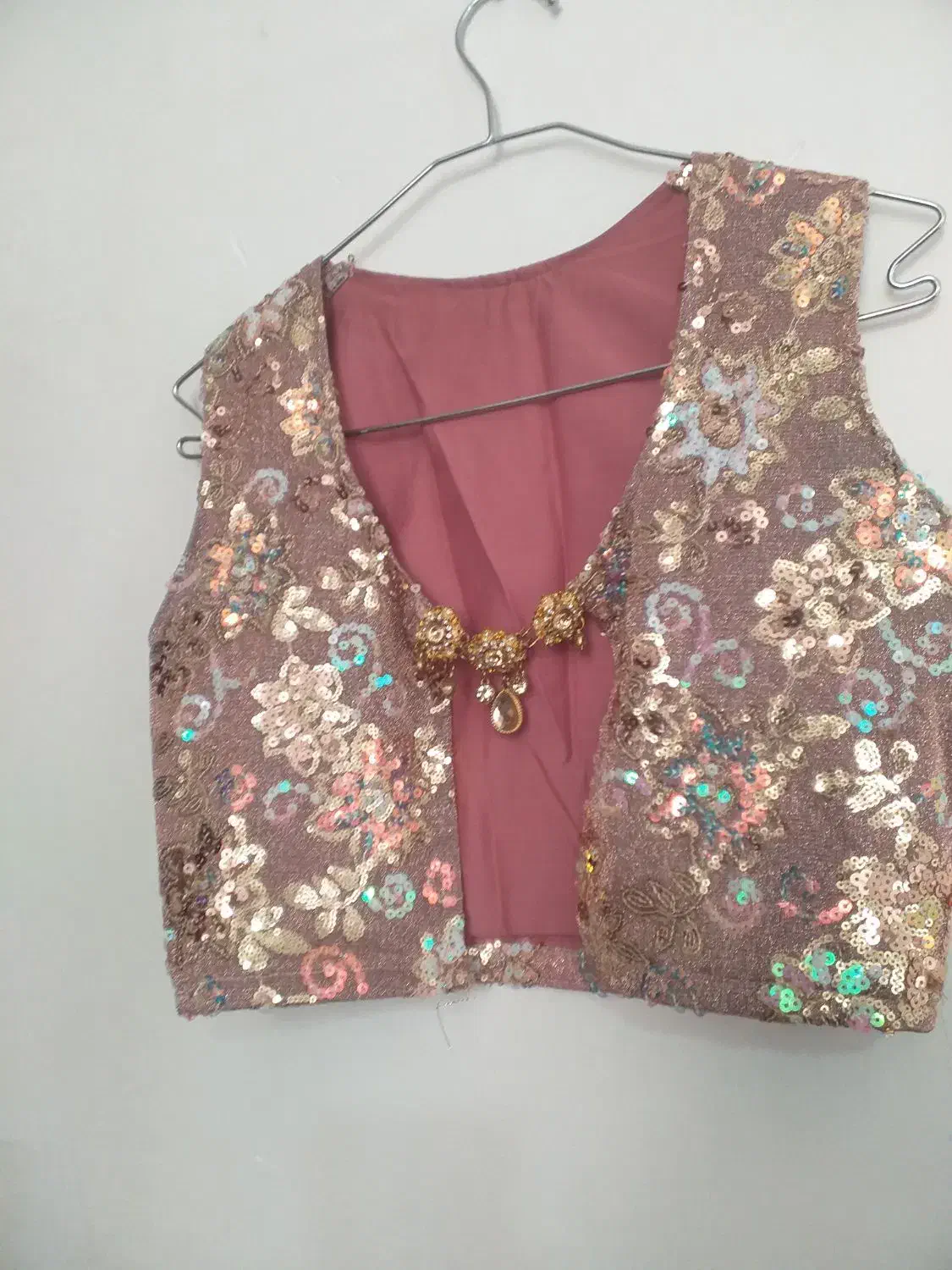 تعدادی سخمه|لباس|کرمانشاه, |دیوار