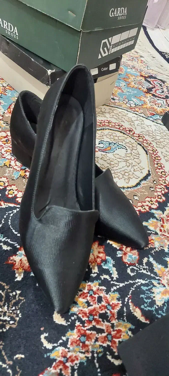 تعدادی کفش نو|کیف، کفش، کمربند|خرمآباد, |دیوار