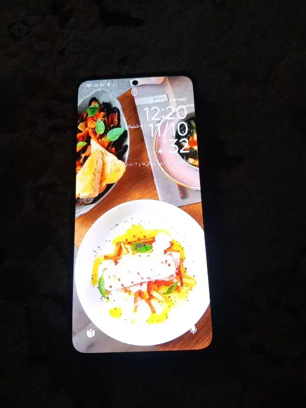 گوشی در حد نو زیاد استفاده نشده|موبایل|بندرعباس, |دیوار