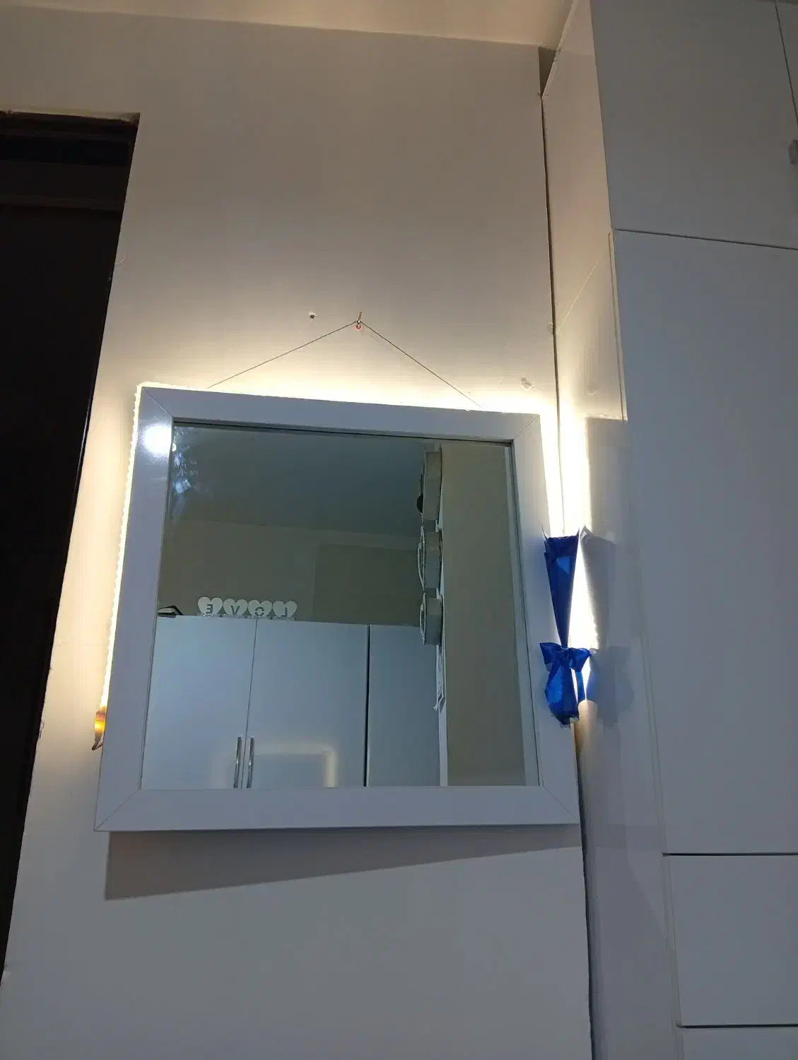 آینه|آینه|سرپل ذهاب, |دیوار