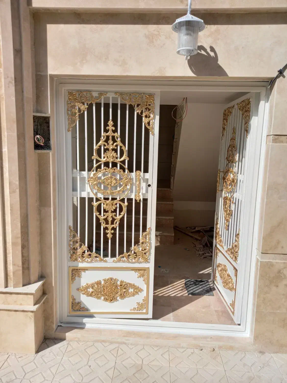 نقاشی ساختمان دروپنجره|خدمات پیشه و مهارت|کبودرآهنگ, |دیوار