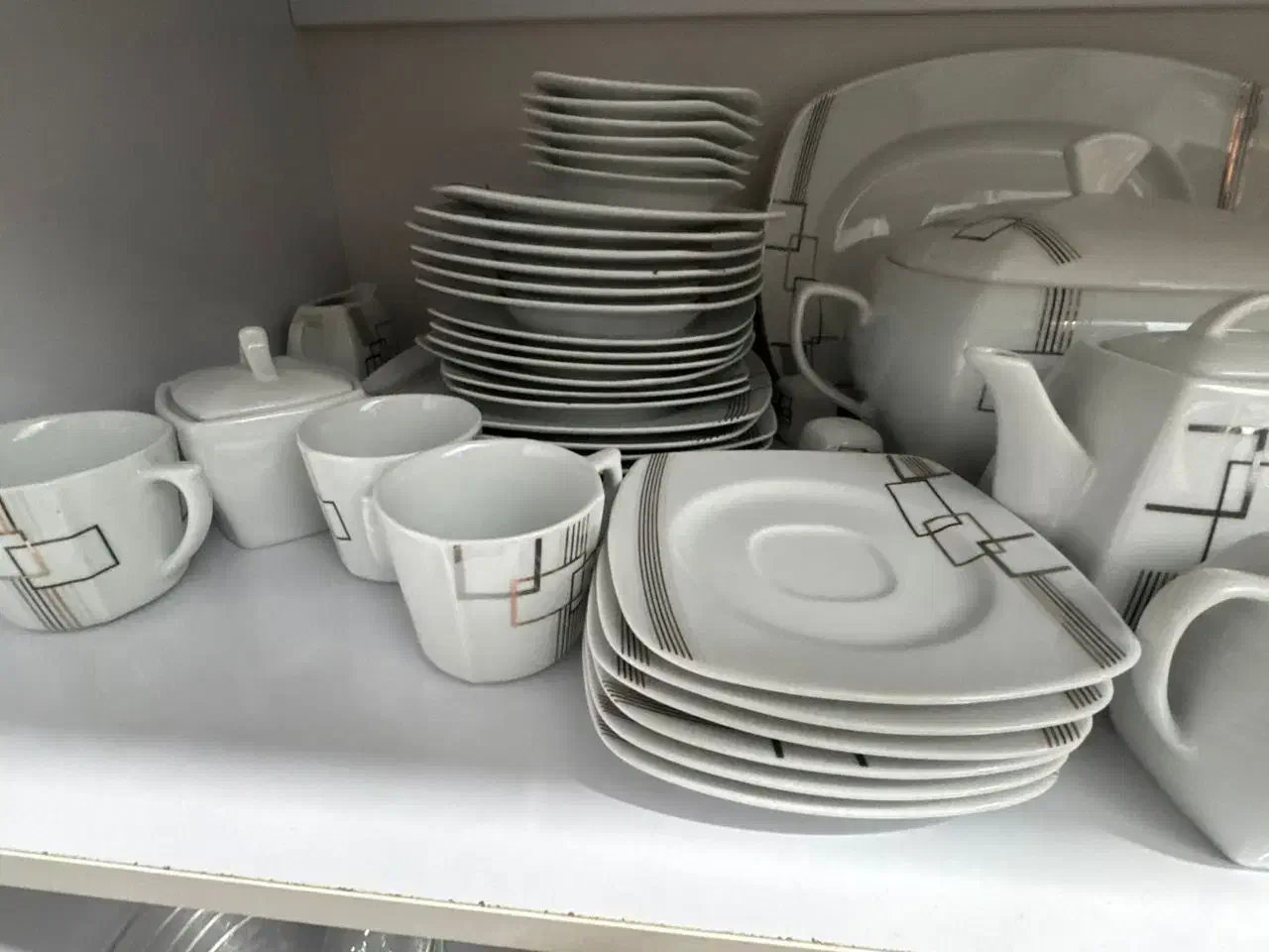 سرویس چینی|ظروف سرو و پذیرایی|پردیس, فاز ۲|دیوار