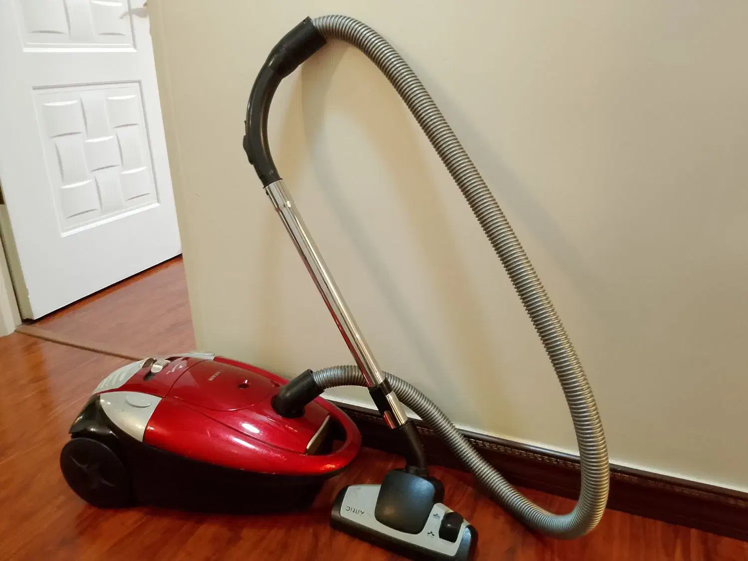 جاروبرقی صنام سالم سالم|جاروبرقی، جارو شارژی، بخارشو|تهران, سردارجنگل|دیوار