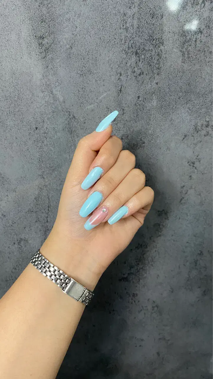 کاشت ناخن|خدمات آرایشگری و زیبایی|رشت, حمیدیان|دیوار