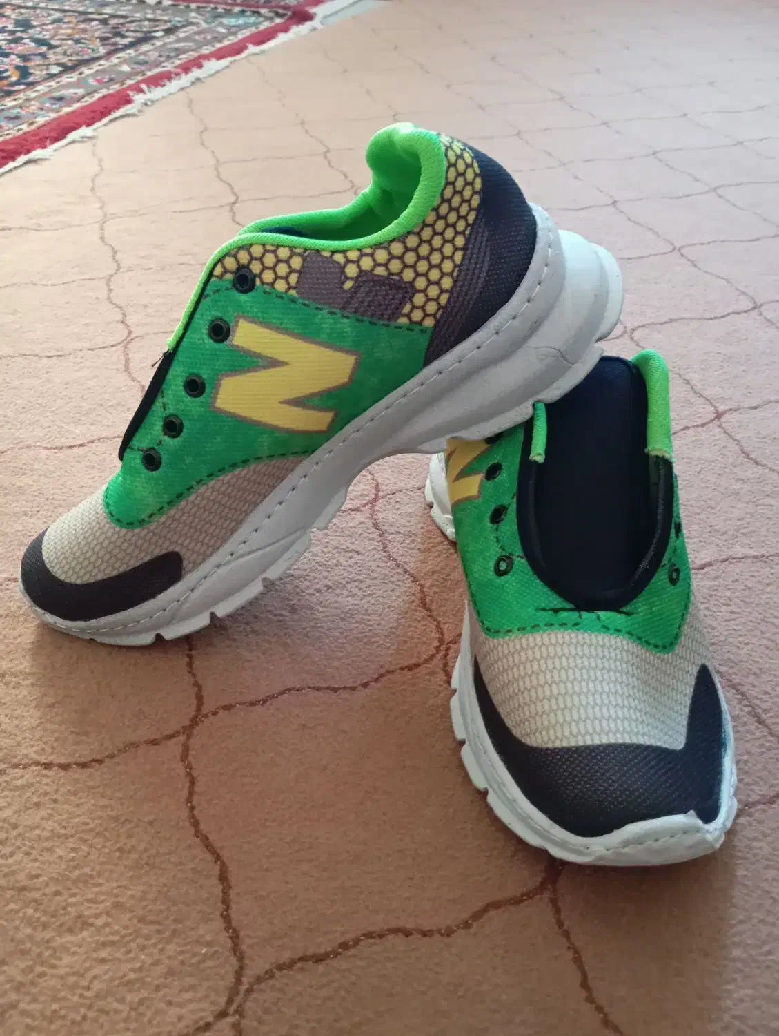 اسپرت|کیف، کفش، کمربند|جوانرود, |دیوار