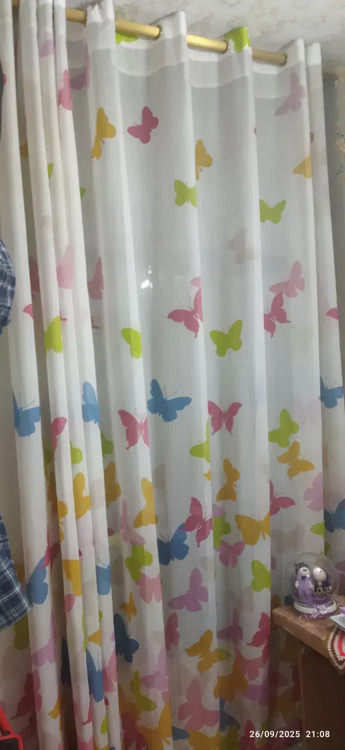 پرده حریر|پرده، رانر، رومیزی|شاهین‌شهر, خانه کارگر|دیوار