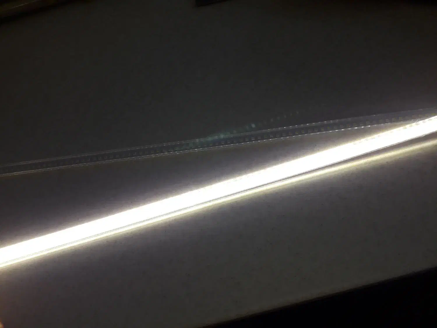 ریسه خطی نور آفتابی|ریسه و چراغ تزئینی|تهران, راه آهن|دیوار