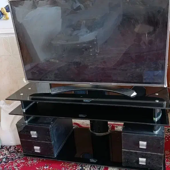 میز و تلویزیون و وسایل منزل|تلویزیون و پروژکتور|زابل, |دیوار