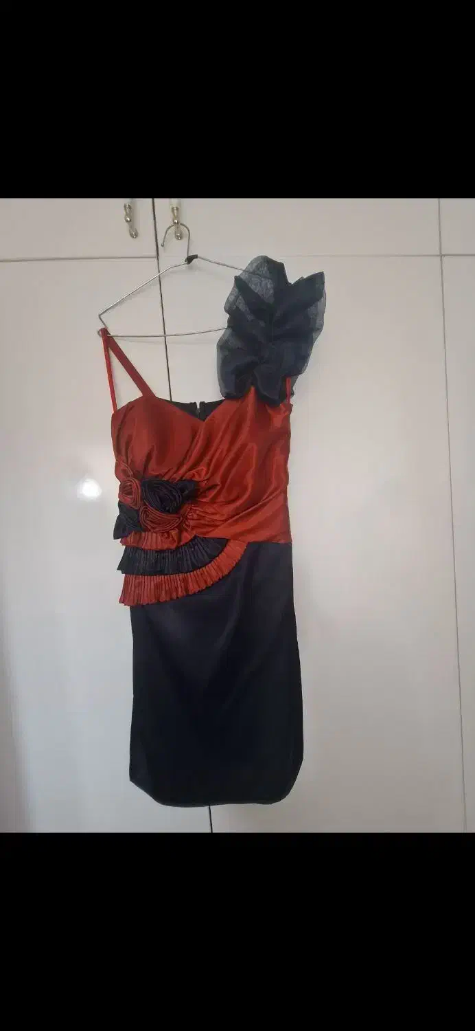 لباس مجلسی دخترانه|لباس|اصفهان, جلالیه|دیوار