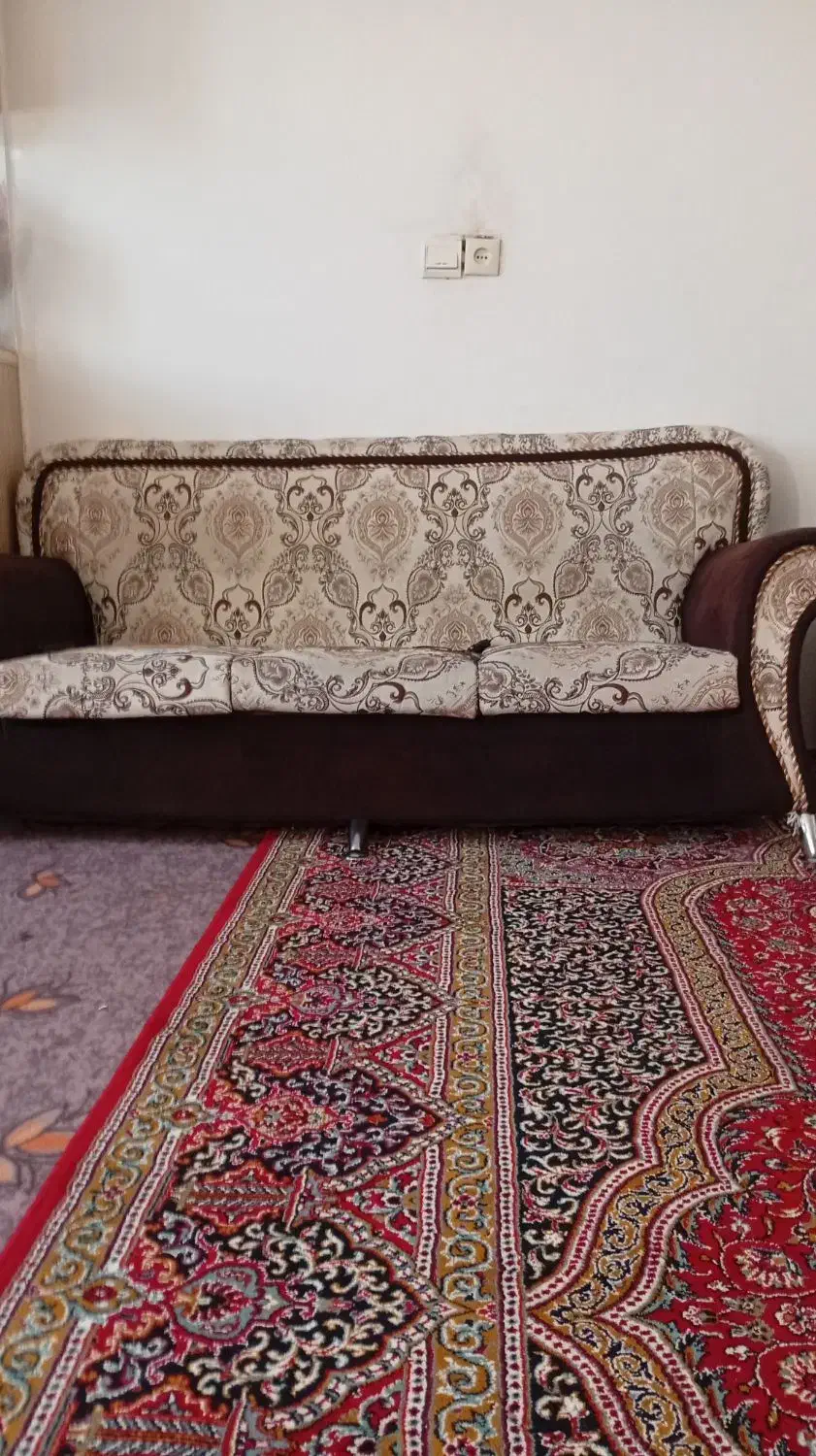 مبل کرم قهوه ای|مبلمان خانگی و میز عسلی|تفرش, |دیوار