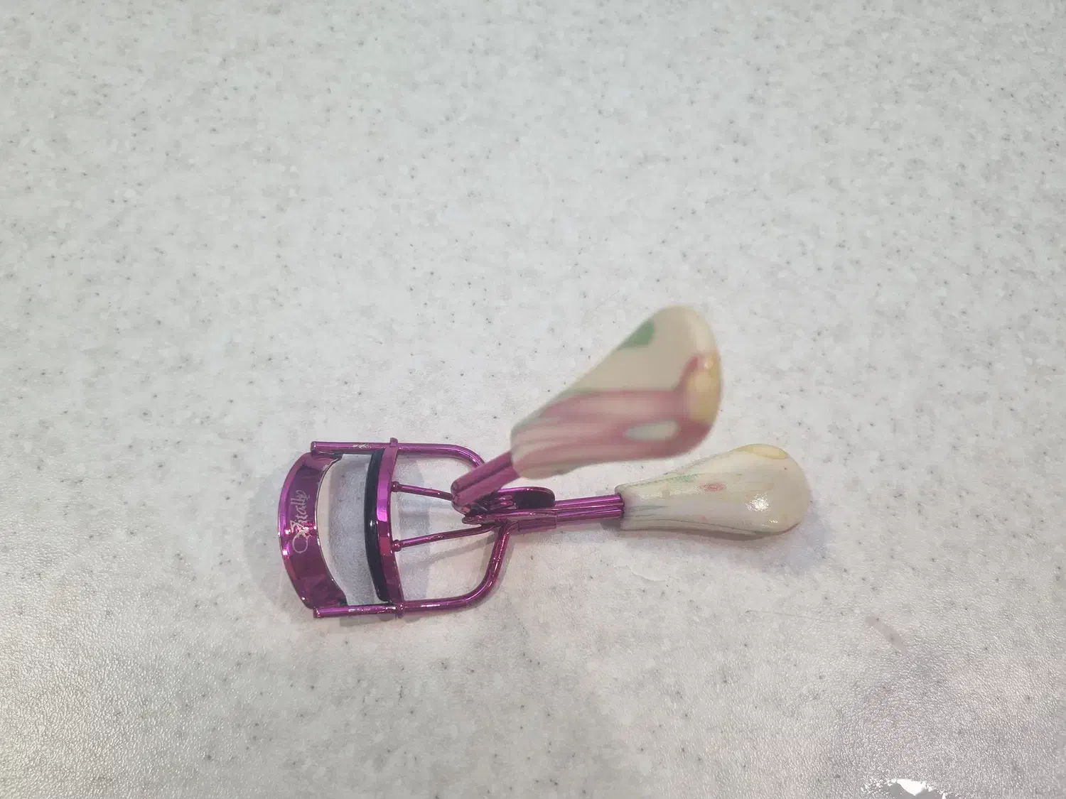 فرمژه نو برند ویتالی|آرایشی، بهداشتی، درمانی|تهران, بوستان سرخه حصار|دیوار