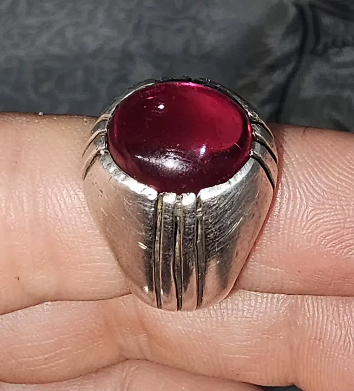 انگشتر یاقوت سرخ|جواهرات|نور, |دیوار