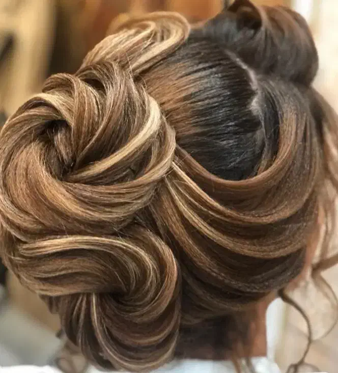 میکاپ وشنیون بابهترین متریال.تضمینی|خدمات آرایشگری و زیبایی|نیشابور, دارایی|دیوار