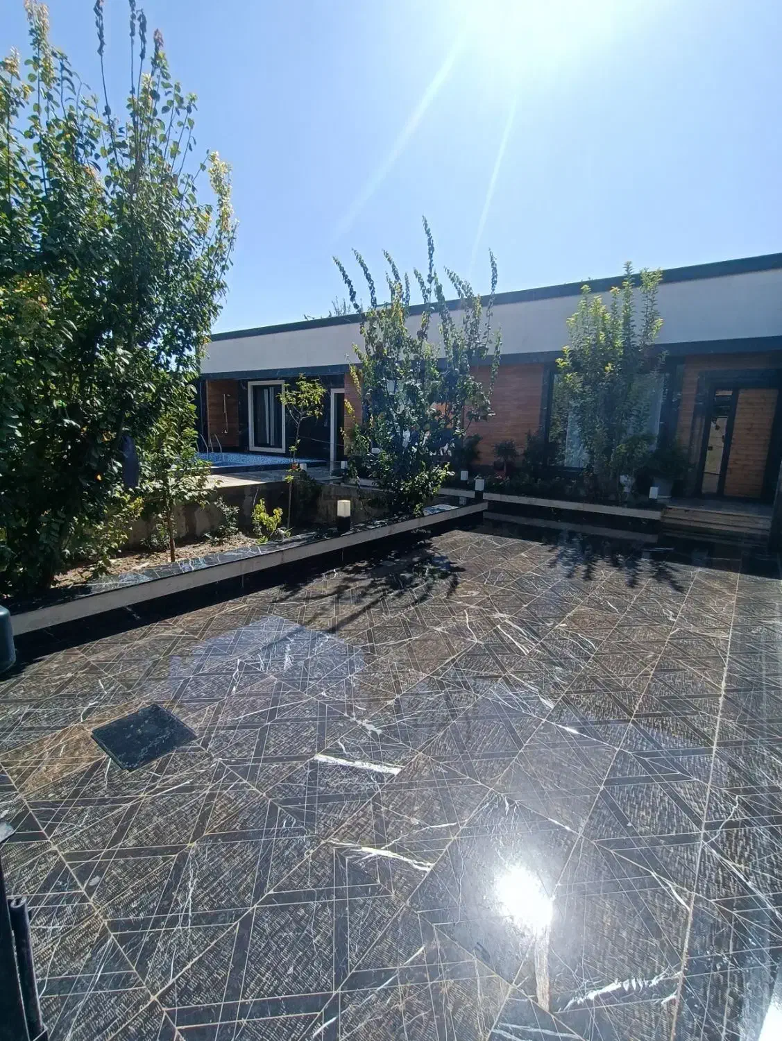 اجاره سالیانه باغ ویلا|اجارهٔ خانه و ویلا|شهریار, بکه|دیوار