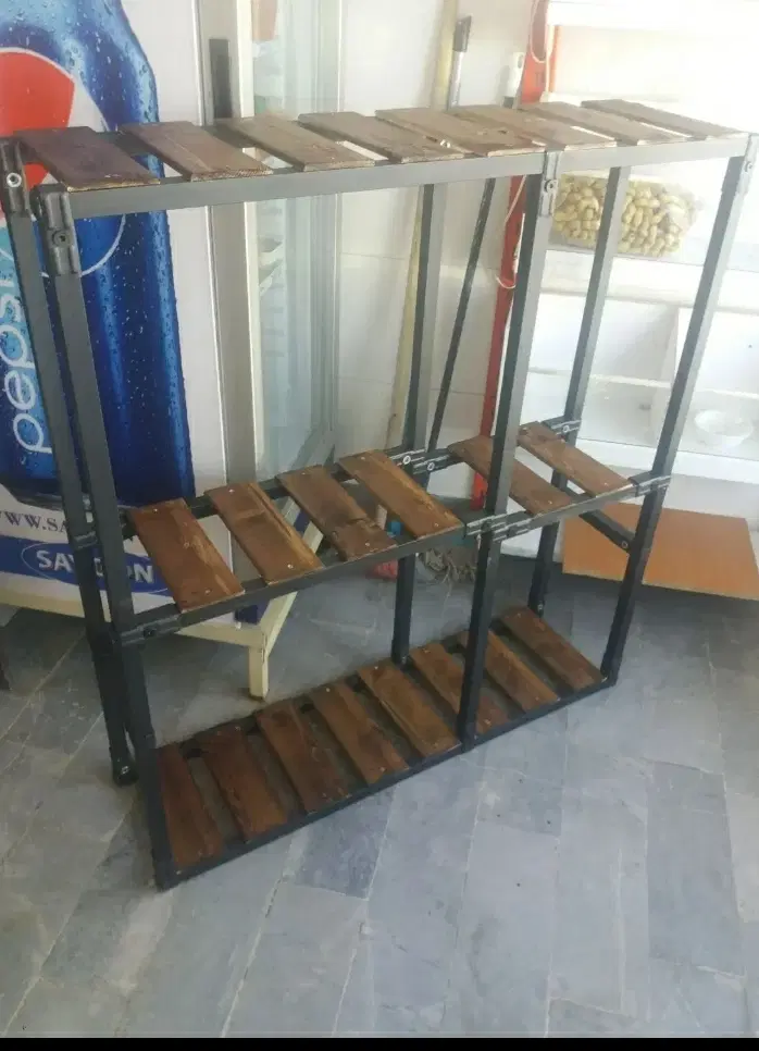 رگال|بندرخت و رخت‌آویز|سقز, |دیوار
