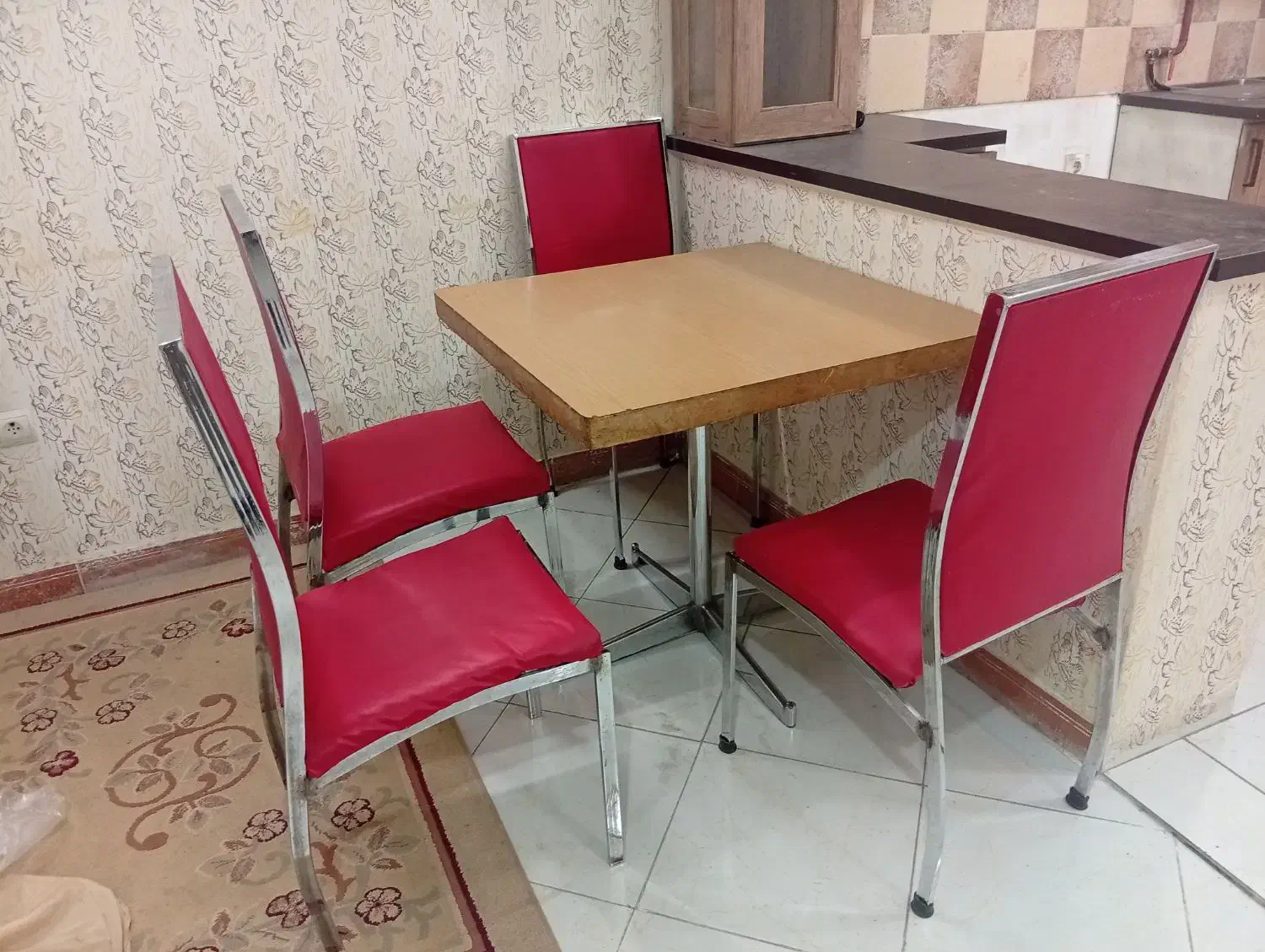 مبل و میز صندلی  فروشی|مبلمان خانگی و میز عسلی|مشهد, امیر|دیوار