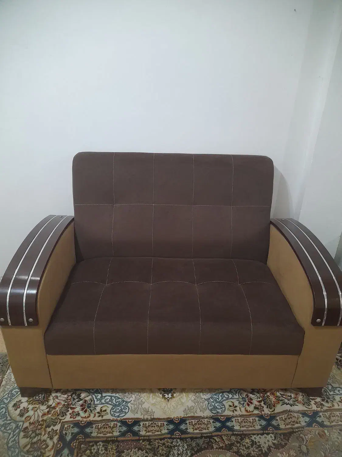 مبل ۷ نفره|مبلمان خانگی و میز عسلی|رشت, حومه رشت|دیوار