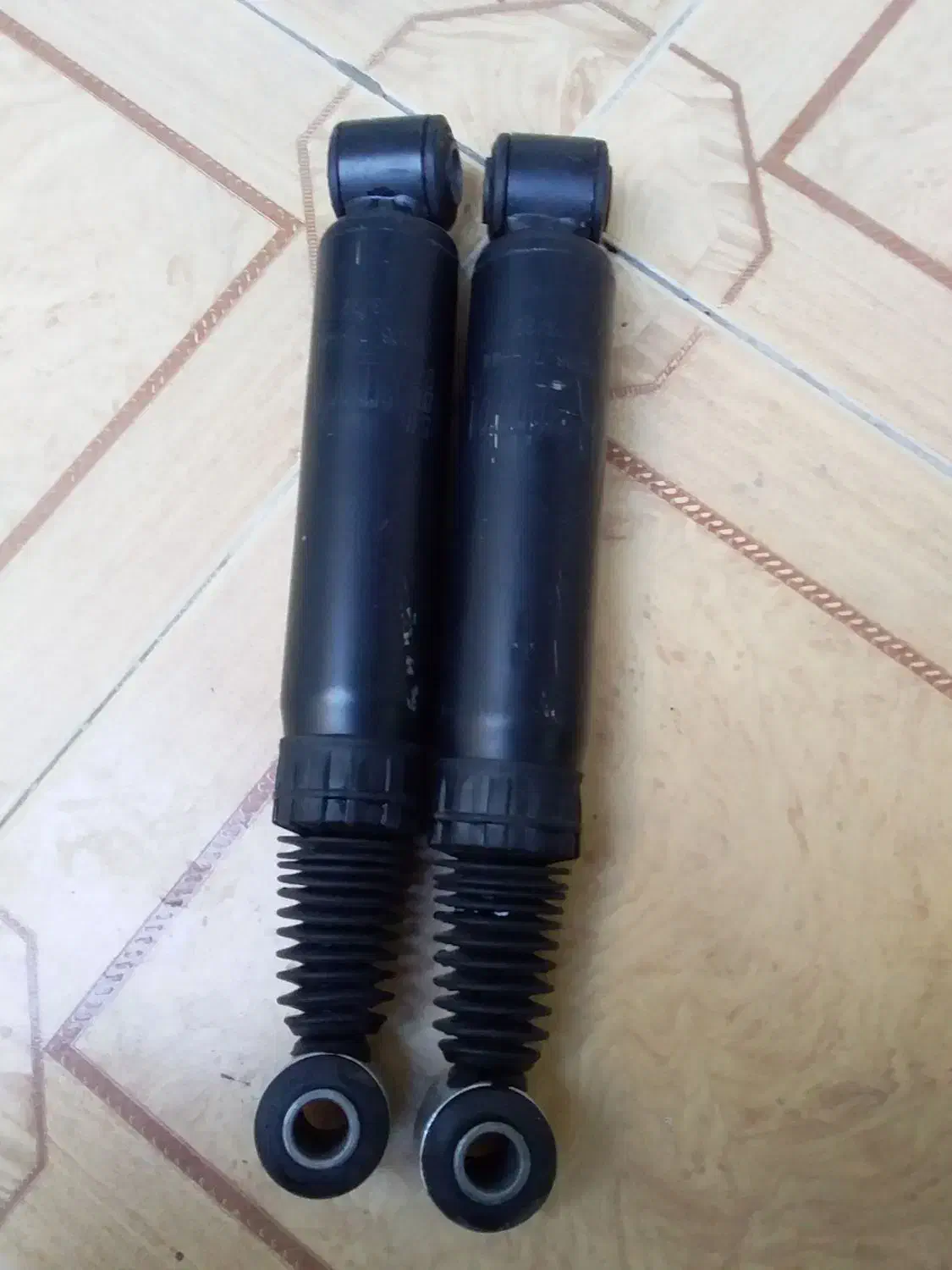 کمک پژو 405|قطعات یدکی و لوازم جانبی|کاشان, عربها|دیوار