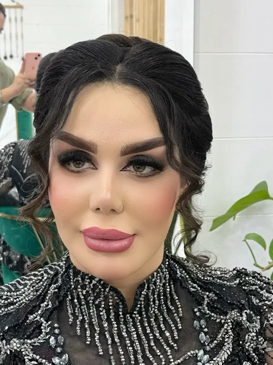 آف فوق العاده میکاپ و شنیون|خدمات آرایشگری و زیبایی|اهواز, کمپلو جنوبی|دیوار