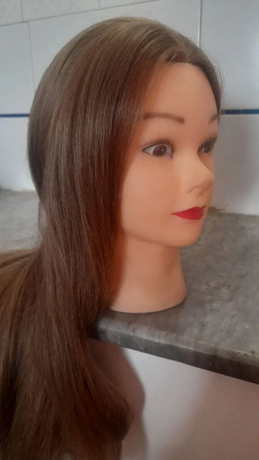 کله مانکن|آرایشگاه و سالن‌های زیبایی|آبیک, |دیوار