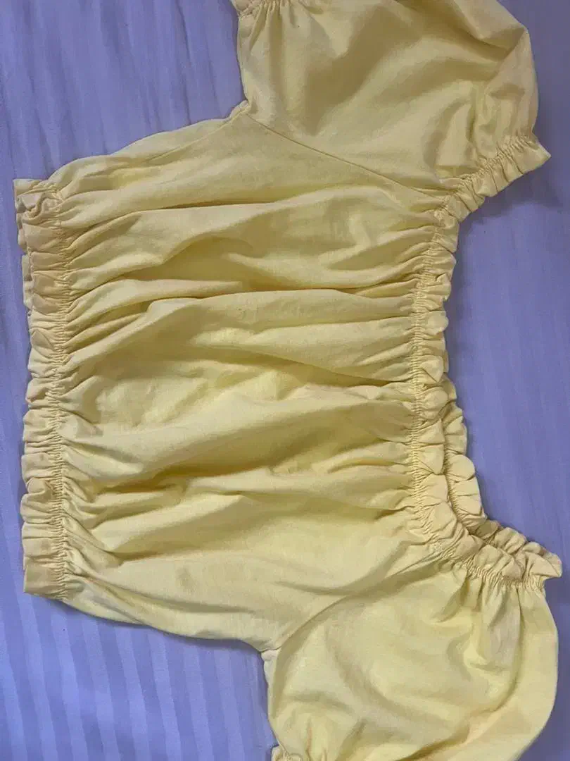 نیم تنه نخی|لباس|اصفهان, دانشگاه اصفهان|دیوار