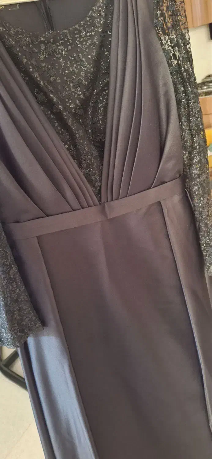 لباس مجلسی|لباس|جلین, |دیوار