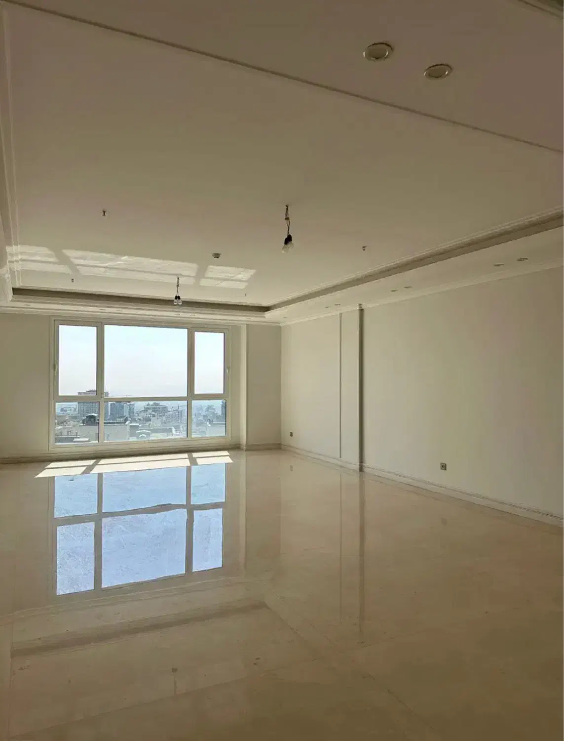 دیباجی جنوبی/۲۴۰متر ۳خواب مستر/تکواحدی/نوساز/لابی