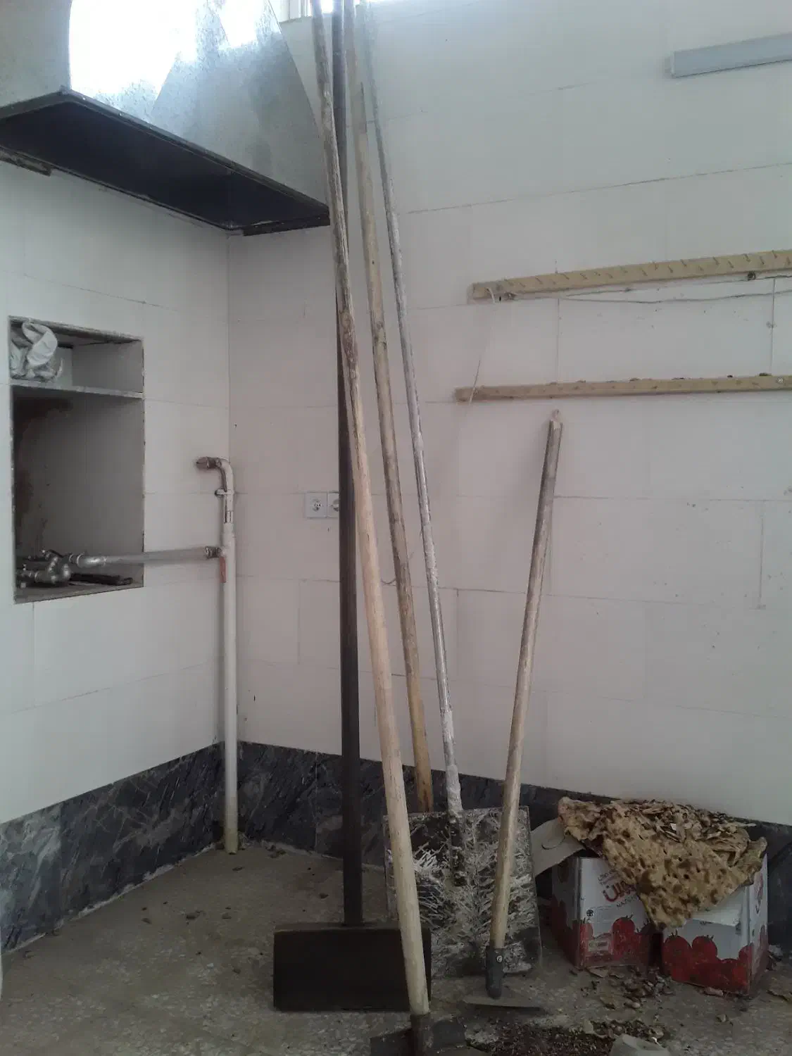 بالابر برقی تک فاز|ابزارآلات|قنوات, |دیوار