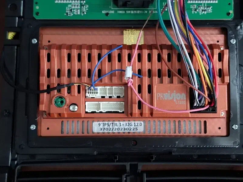 مانیتور اندرویدی به همراه قاب پژو پارس|قطعات یدکی و لوازم جانبی|رشت, سیا اسطلخ|دیوار