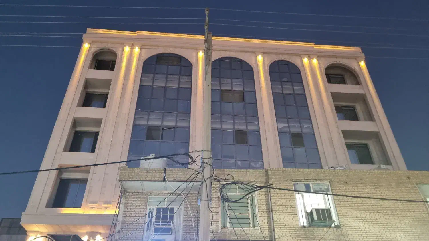 فروش واحد ۴۰متری تجاری ساختمان پالادیوم بوشهر|فروش آپارتمان|بوشهر, |دیوار