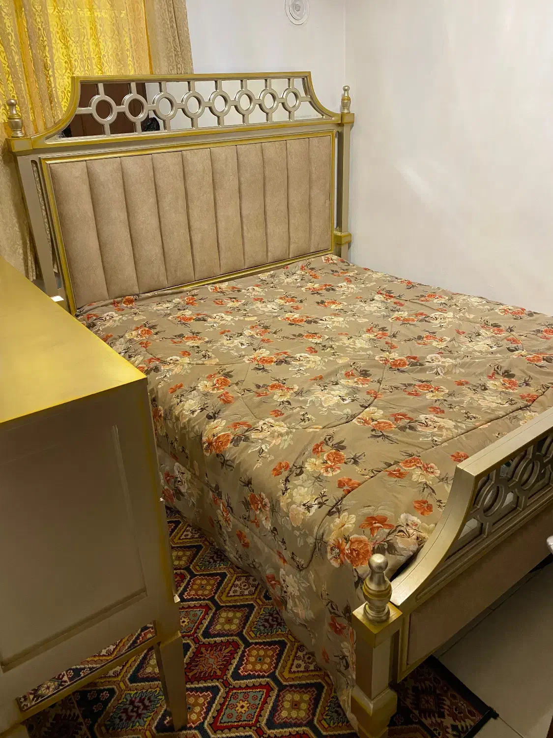 تخت دونفره|تخت و سرویس خواب|رشت, فرزانه|دیوار