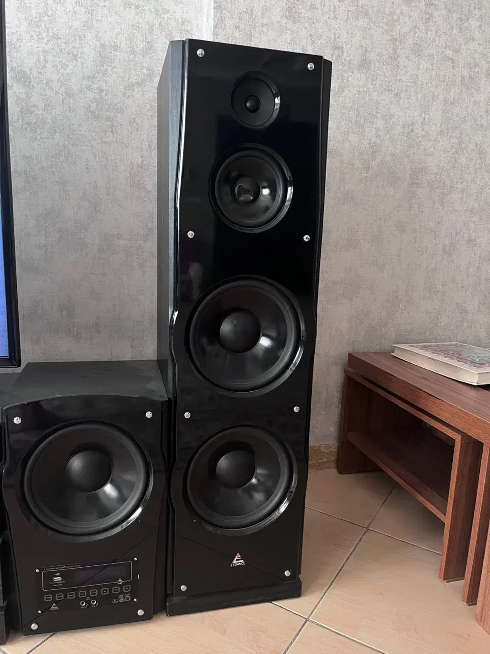 اسپیکر الگانس چهارباند کوچک بزرگ کیفیت صدا عالی|سیستم صوتی خانگی|مشهد, هنرستان|دیوار