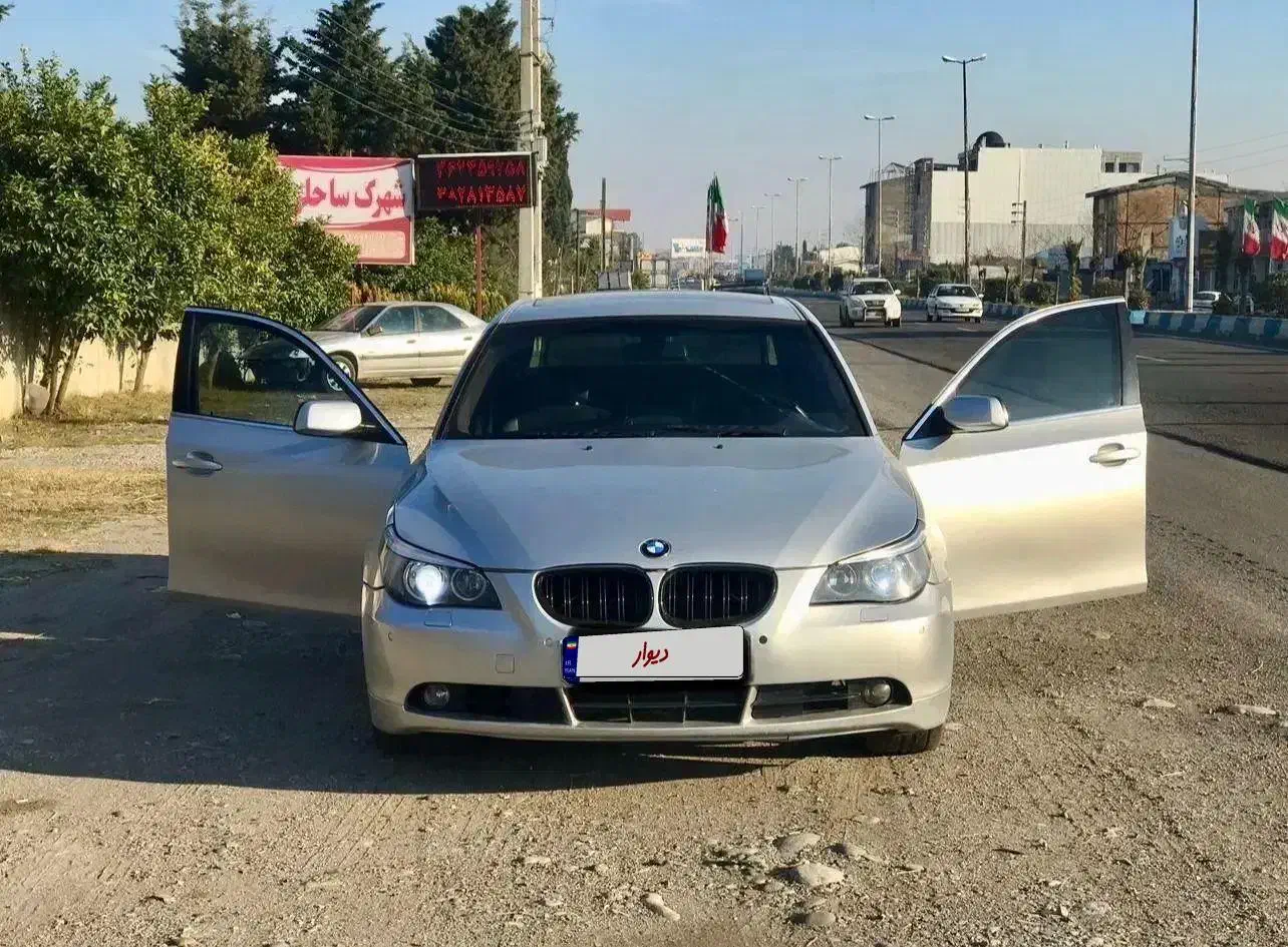 بی ام‌و ۵۲۰|خودرو سواری و وانت|عباس‌آباد, |دیوار