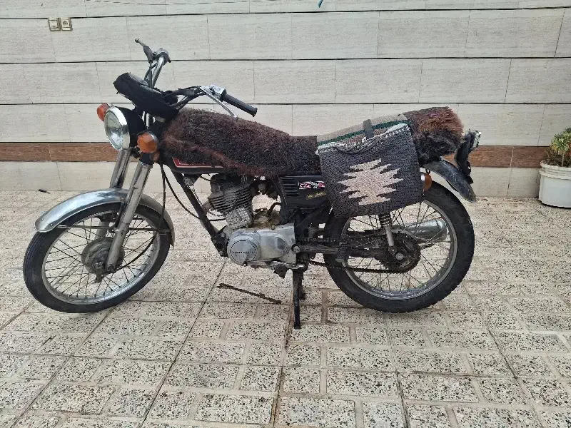 موتور ۱۲۵|موتورسیکلت|خمینی‌شهر, |دیوار